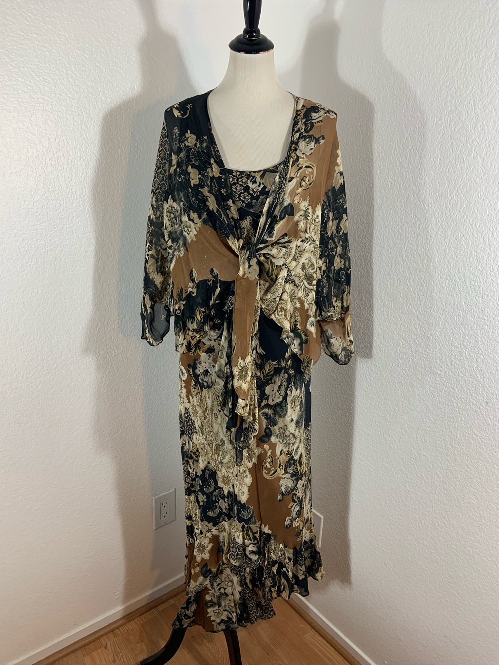 Neutral Colored Floral Tie-Front Jacket & Matching Sleeveless Maxi Dress